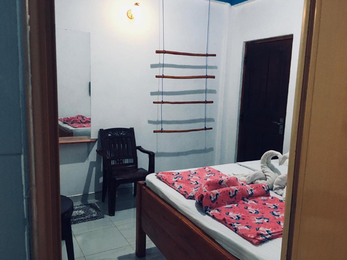 adhisham village home Beragala Exteriör bild